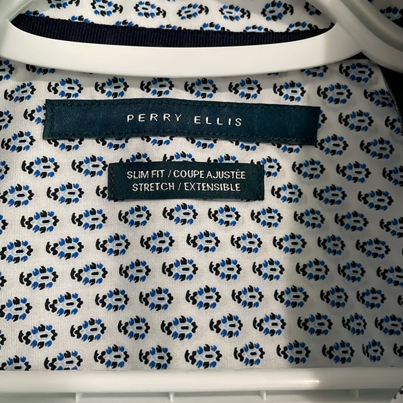 Perry Ellis Slim fit Stretch dress shirt - Picture 2 of 5